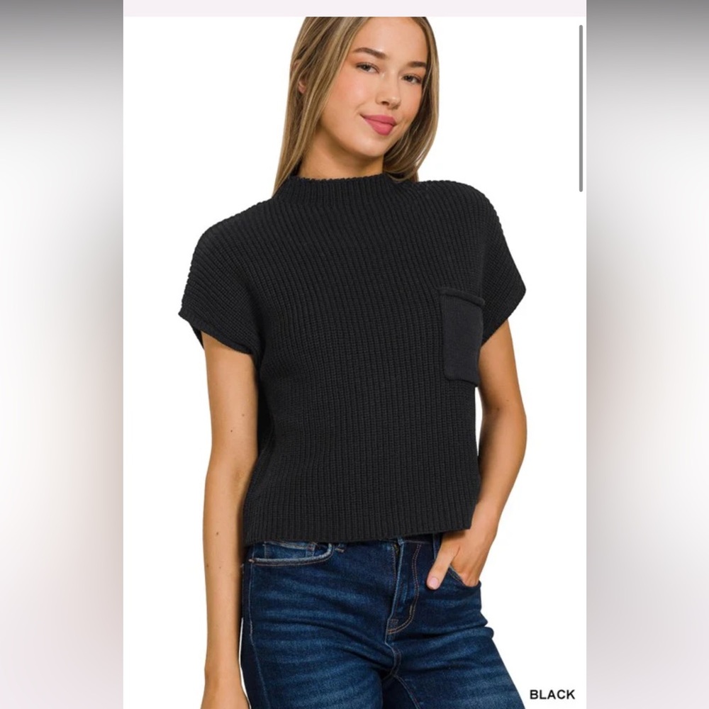 Black short sleeve ribbed sweater with pocket and back seam